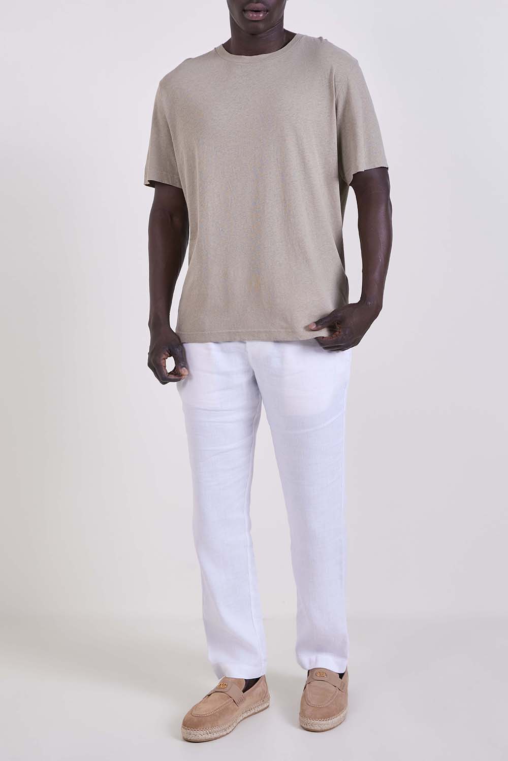 חולצת טי בגזרה ישרה